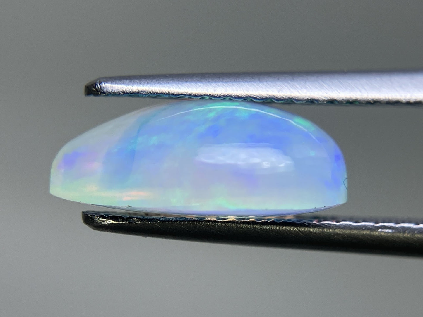 オパール 2.285ct 宝石ソーティング付き  12.1㎜×8.2㎜×4.9㎜  ルース（ 裸石 ） 3020YY