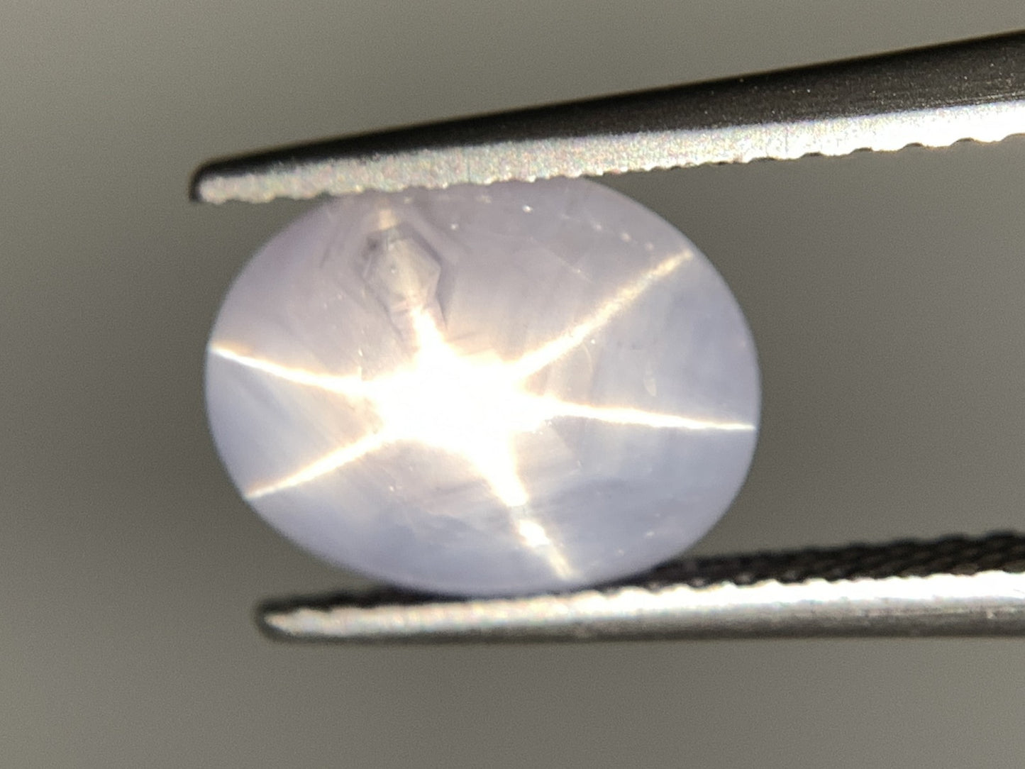 スターサファイア 天然 3.474ct 宝石ソーティング付き 10.0㎜×8.0㎜×4.1㎜ ルース（ 裸石 ） 6919Y