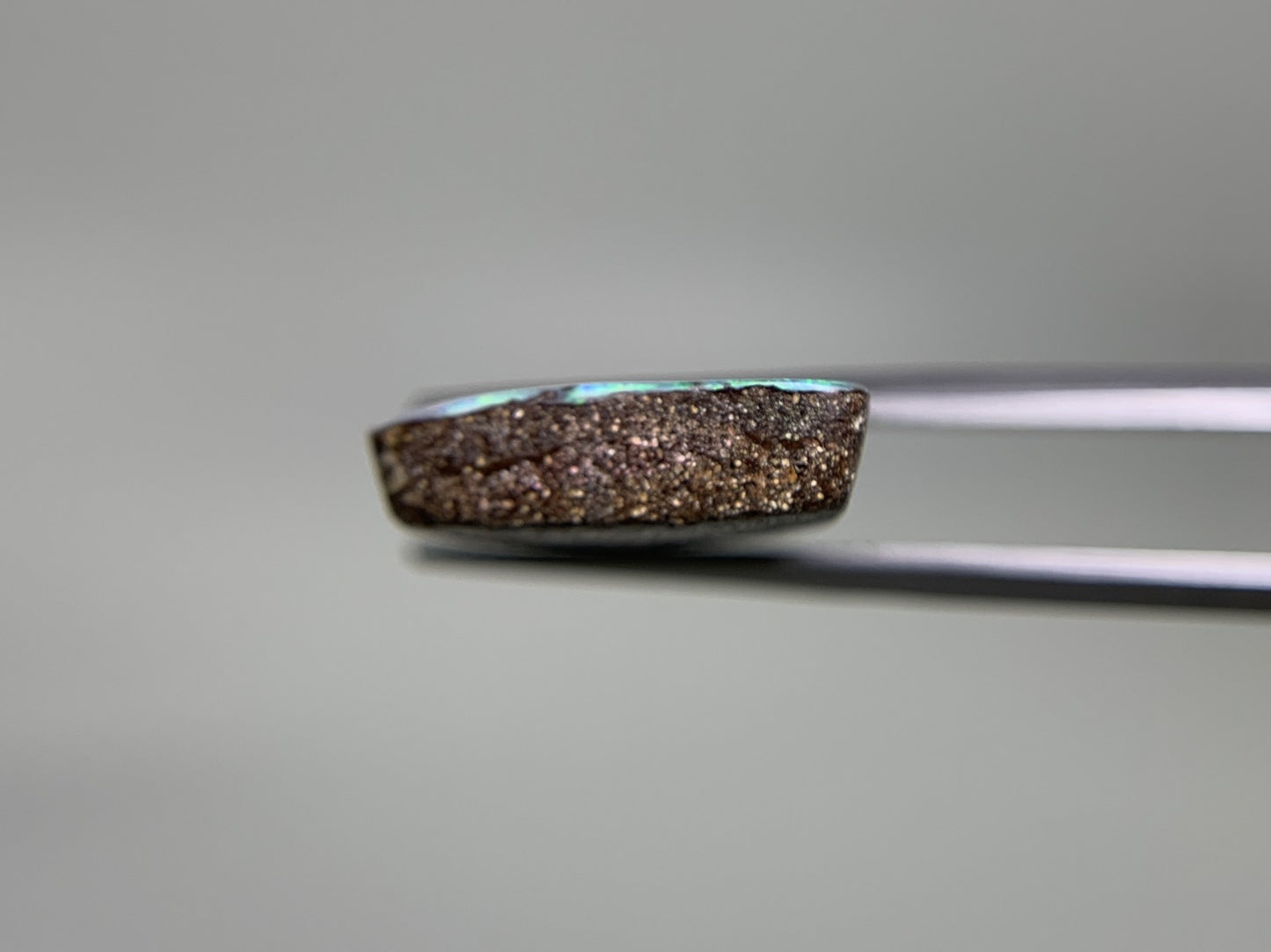 ボルダーオパール 16.408ct  宝石ソーティング付き  29.5㎜×14.9㎜×4.5㎜  ルース（ 裸石 ）天然 4373Y