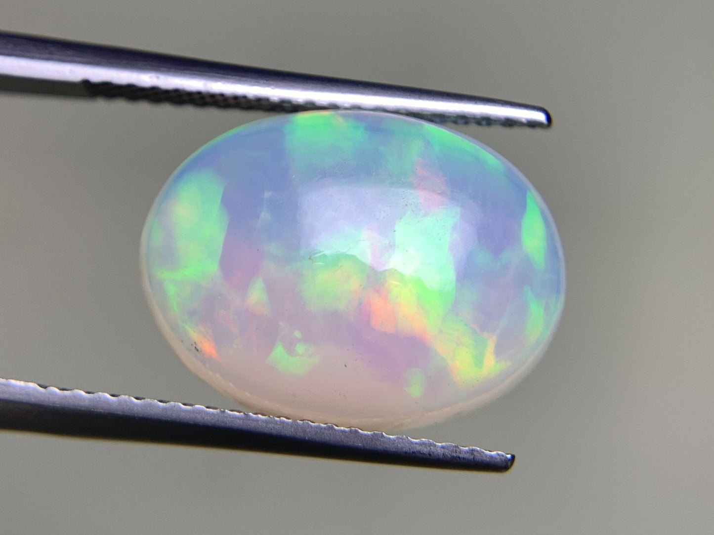 オパール 5.031ct 宝石ソーティング付き  15.4㎜×11.7㎜×6.1㎜  ルース（ 裸石 ） 3028Y