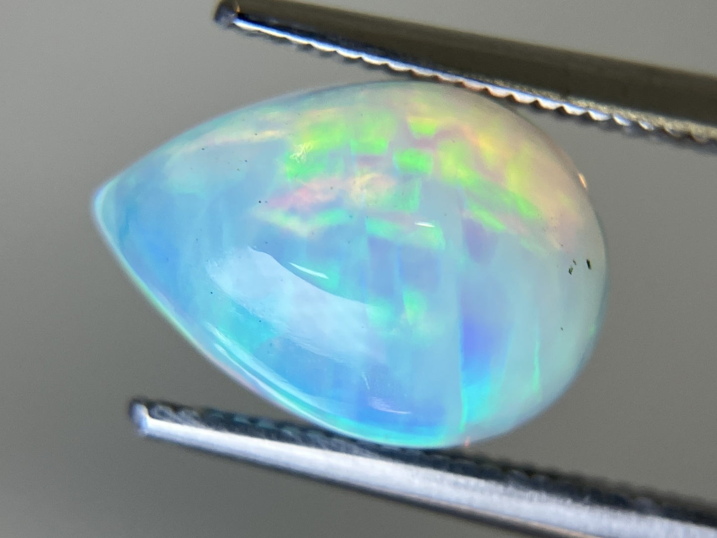 オパール 2.614ct  宝石ソーティング付き  12.1㎜×8.5㎜×5.1㎜  天然 ルース（ 裸石 ） 4438YY