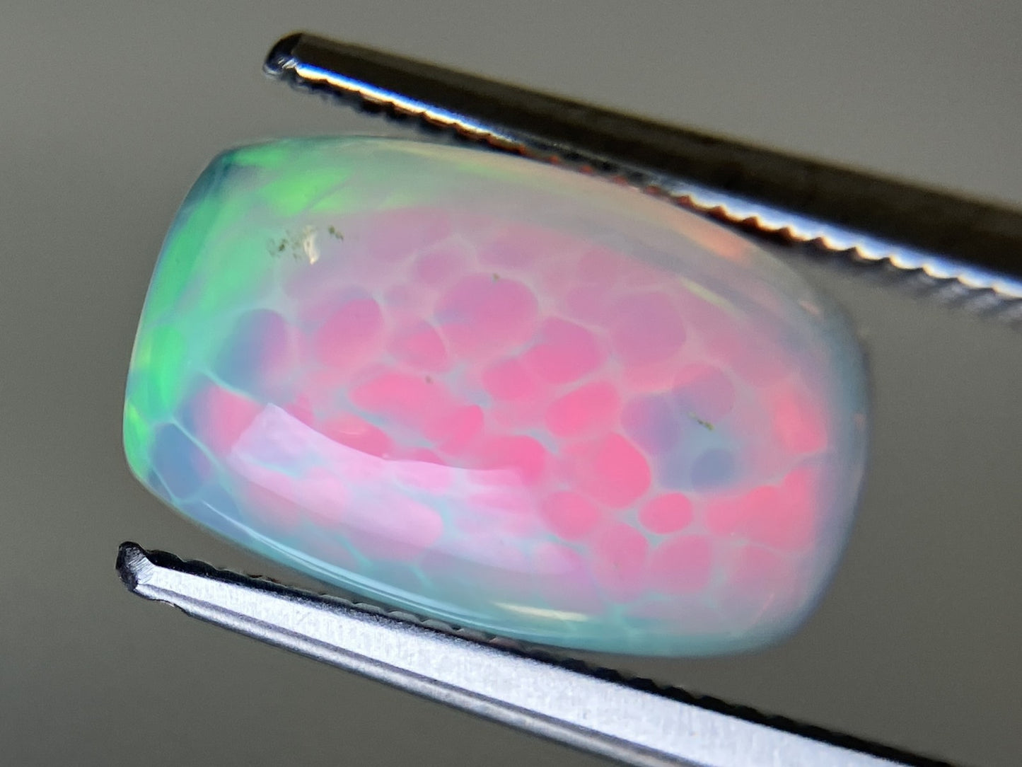 ハニカムオパール 2.838ct  宝石ソーティング付き  12.8㎜×8.2㎜×4.5㎜  天然 ルース（ 裸石 ） 4567YY