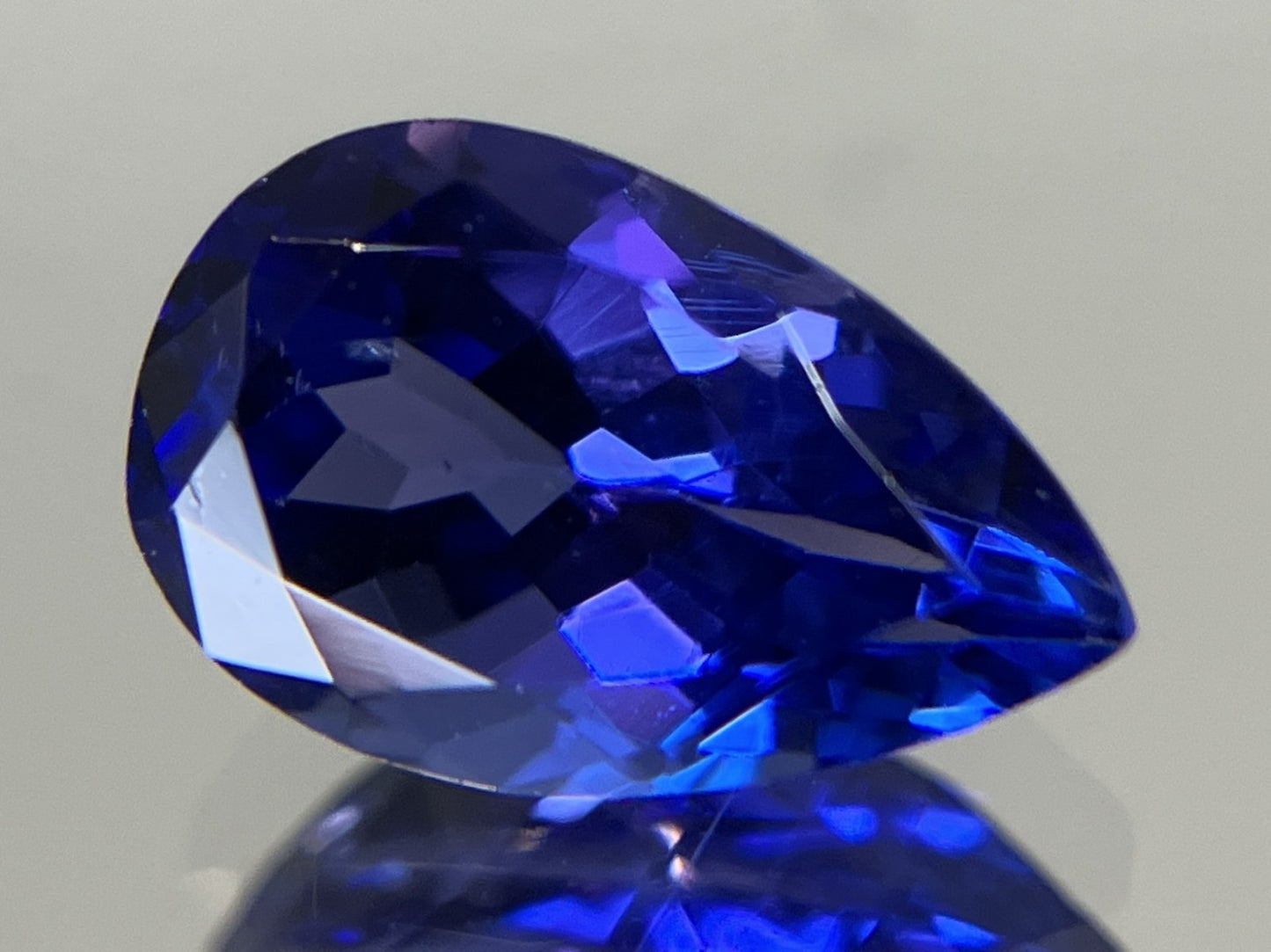 タンザナイト 1.336ct  宝石ソーティング付き  8.7㎜×5.4㎜×4.0㎜  天然 ルース（ 裸石 ） 4491YY