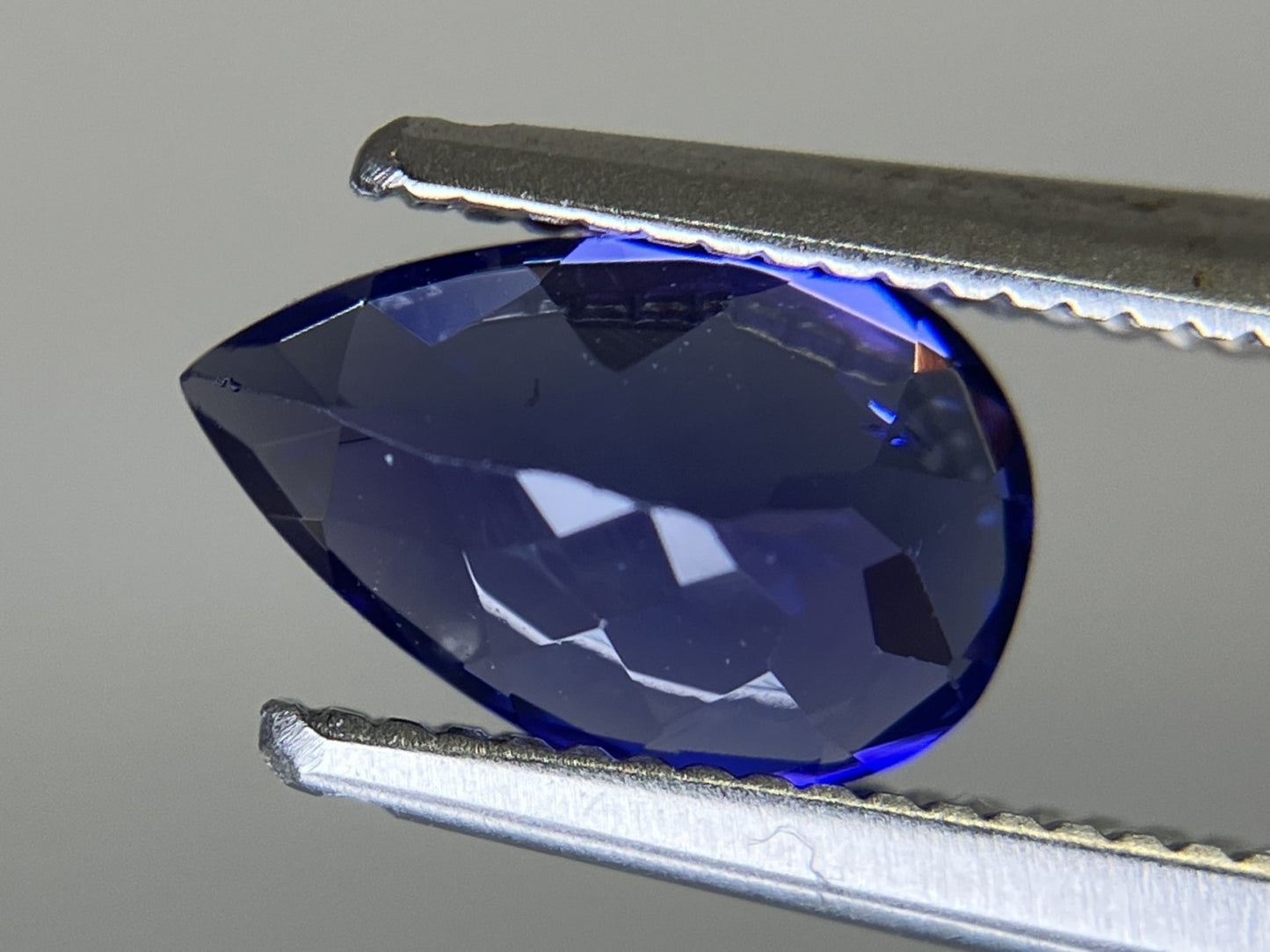 タンザナイト 1.336ct  宝石ソーティング付き  8.7㎜×5.4㎜×4.0㎜  天然 ルース（ 裸石 ） 4491YY