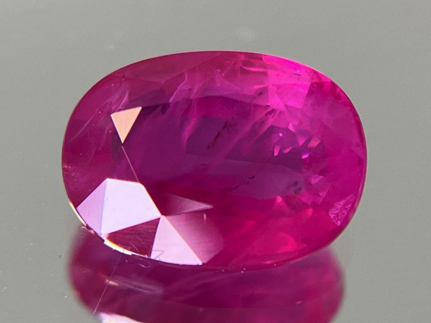 ルビー 1.125ct 中央宝石ソーティング付き 7.19㎜×5.30㎜×2.91㎜ ルース（ 裸石 ） 4379YY