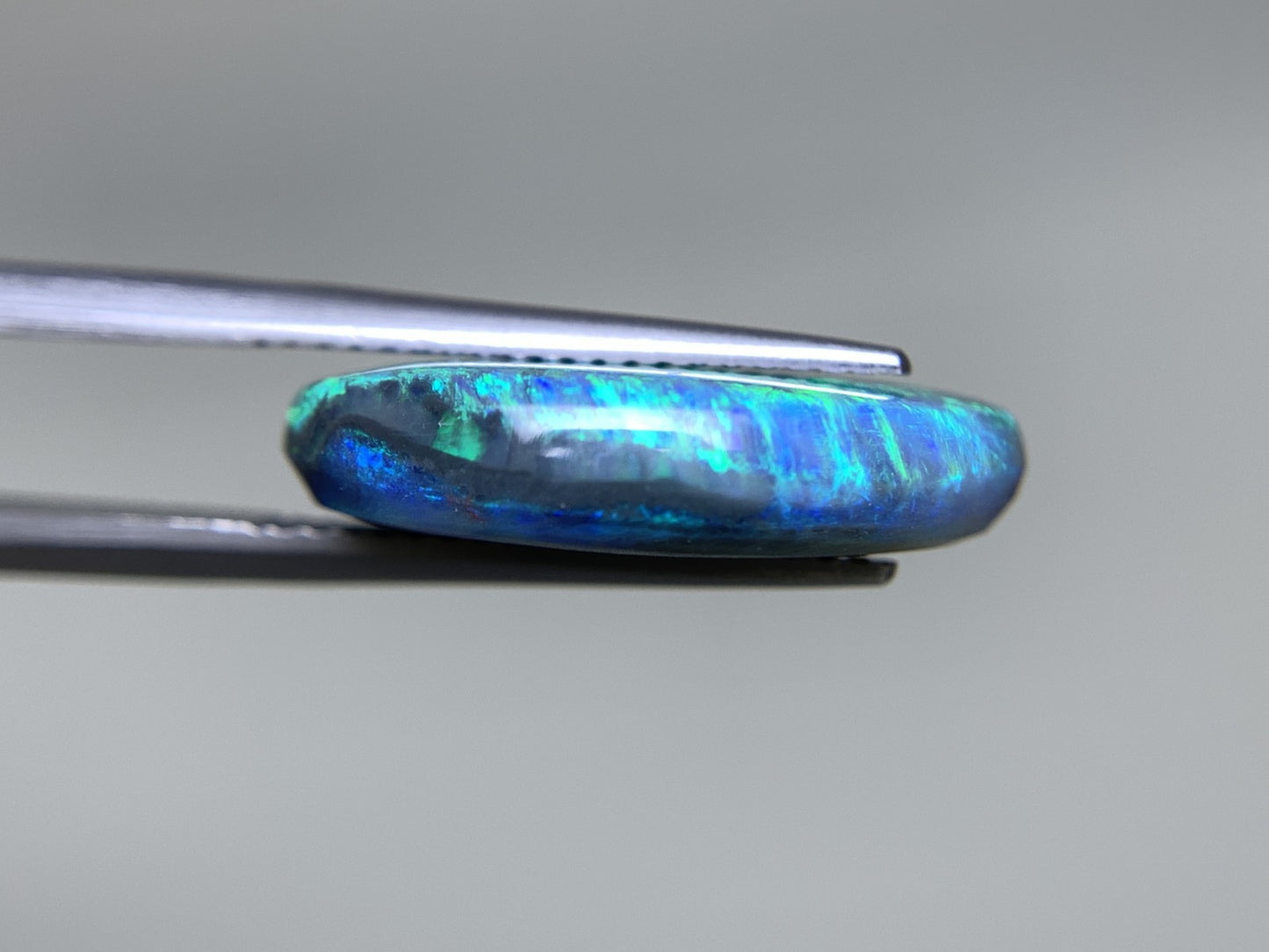 ブラックオパール 天然 9.51ct GIA宝石鑑別書＆中央宝石ソーティング付き 19.47㎜×14.96㎜×4.67㎜　 天然 ルース（ 裸石 ） 5012Y