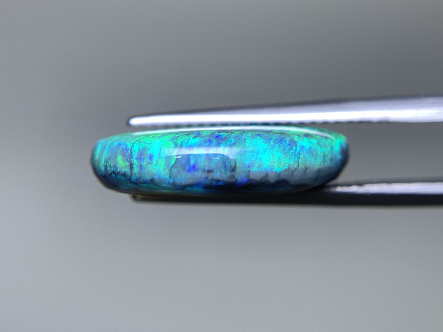 ブラックオパール 天然 9.51ct GIA宝石鑑別書＆中央宝石ソーティング付き 19.47㎜×14.96㎜×4.67㎜　 天然 ルース（ 裸石 ） 5012Y