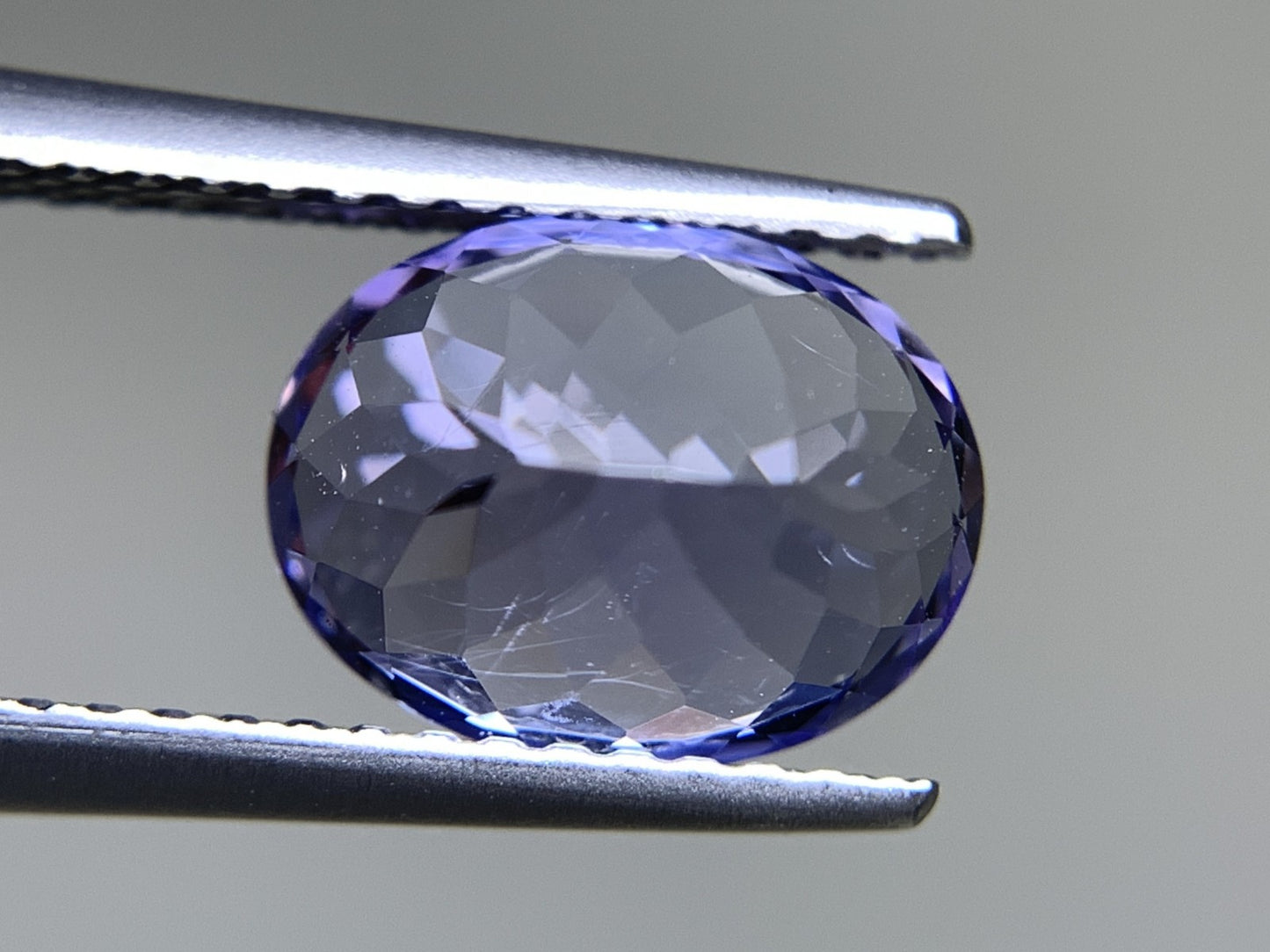 タンザナイト 天然 2.818ct 宝石ソーティング付き 9.5㎜×7.3㎜×5.7㎜ ルース（ 裸石 ） 6092Y