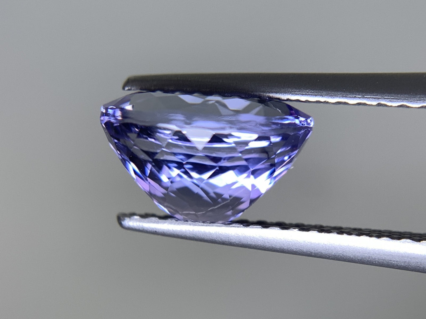 タンザナイト 天然 2.818ct 宝石ソーティング付き 9.5㎜×7.3㎜×5.7㎜ ルース（ 裸石 ） 6092Y