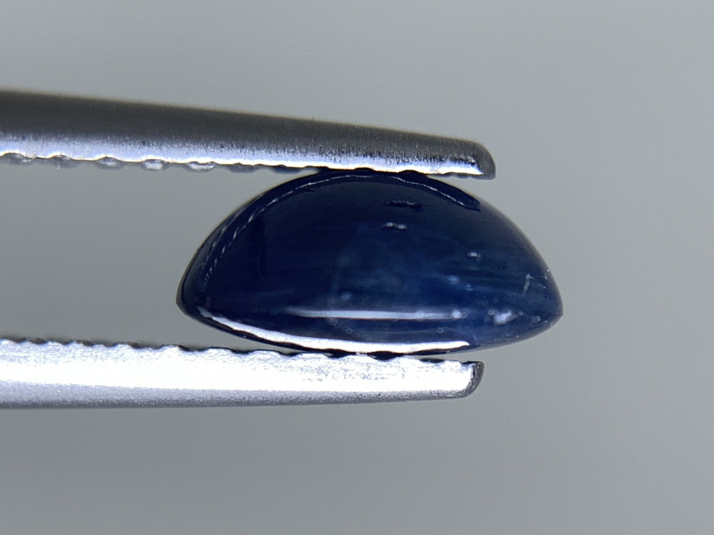 サファイア 天然 1.277ct 宝石ソーティング付き 7.1㎜×5.2㎜×3.4㎜ ルース（ 裸石 ） 6946Y