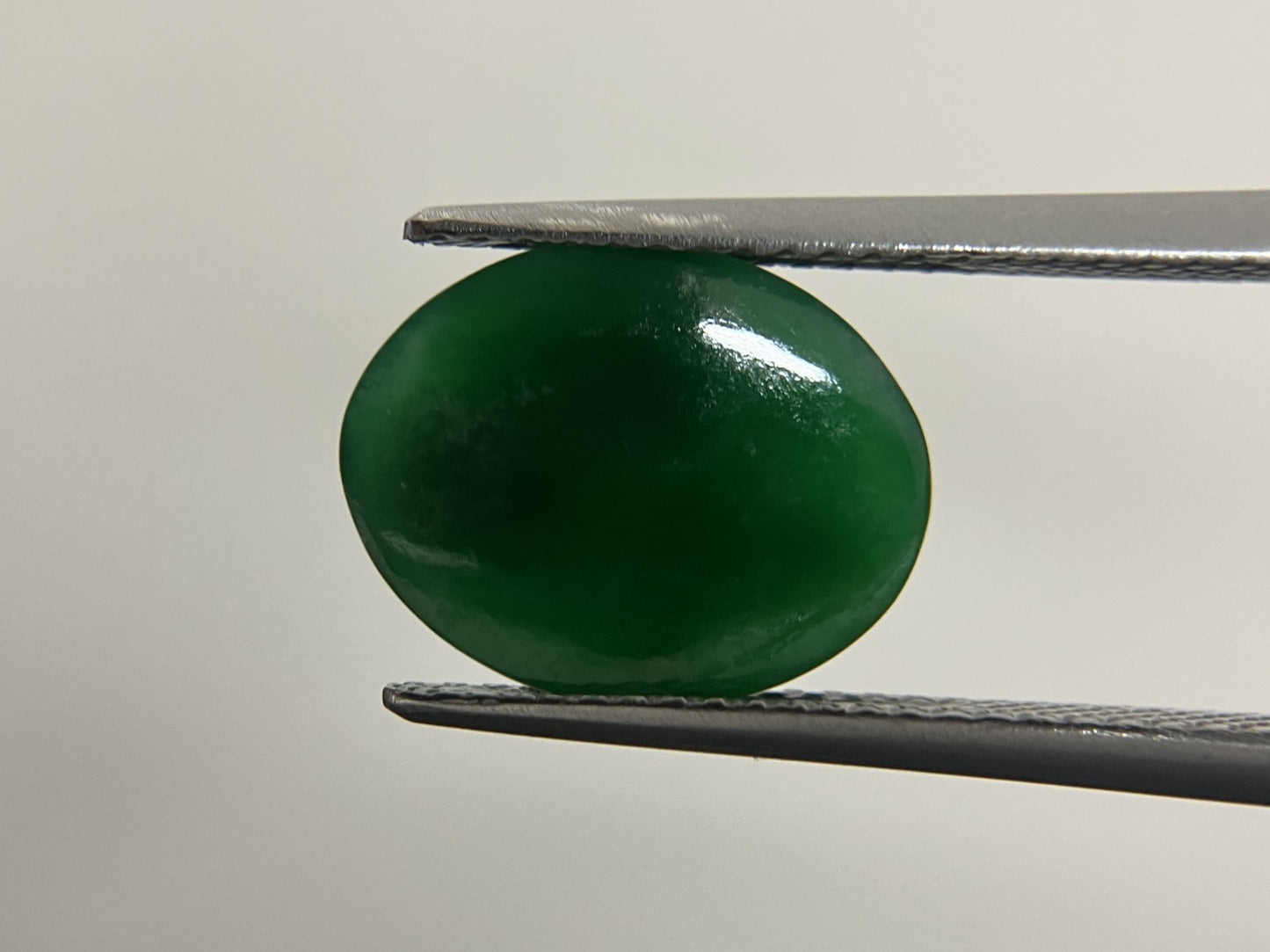 翡翠　ひすい 3.713ct 宝石ソーティング付き 12.2㎜×9.8㎜×3.3㎜ ルース（ 裸石 ） 3260S