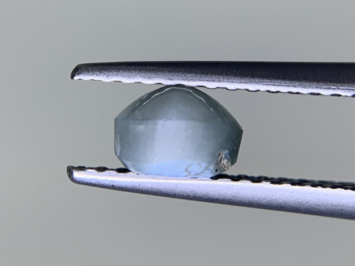 アレキサンドライトキャッツアイ  1.131ct  中央宝石ソーティング付き  5.5㎜×5.3㎜×3.7㎜  ルース（ 裸石 ） 3399Y