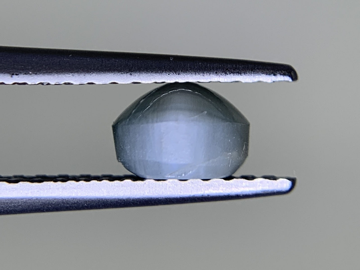 アレキサンドライトキャッツアイ  1.131ct  中央宝石ソーティング付き  5.5㎜×5.3㎜×3.7㎜  ルース（ 裸石 ） 3399Y