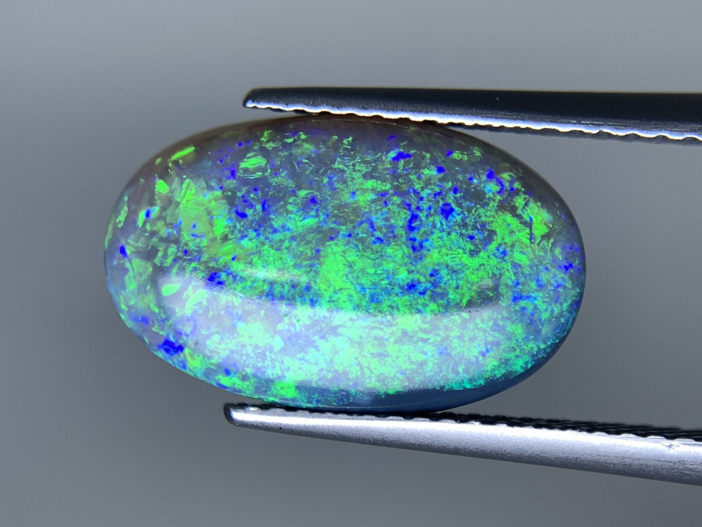 ブラックオパール 天然 3.620ct 宝石ソーティング付き 15.6㎜×9.9㎜×3.4㎜ ルース（ 裸石 ） 6932Y