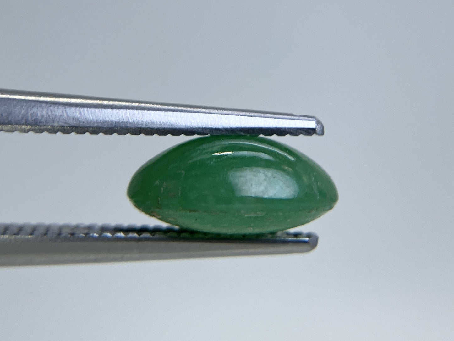 ヒスイ 2.860ct 宝石ソーティング付き 9.6㎜×7.6㎜×4.4㎜ 天然 ルース（ 裸石 ） 4460YY