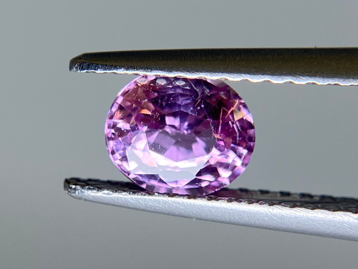 ピンクサファイア 1.000ct 中央宝石ソーティング付き 6.28㎜×5.38㎜×3.57㎜ ルース（ 裸石 ） 2928S