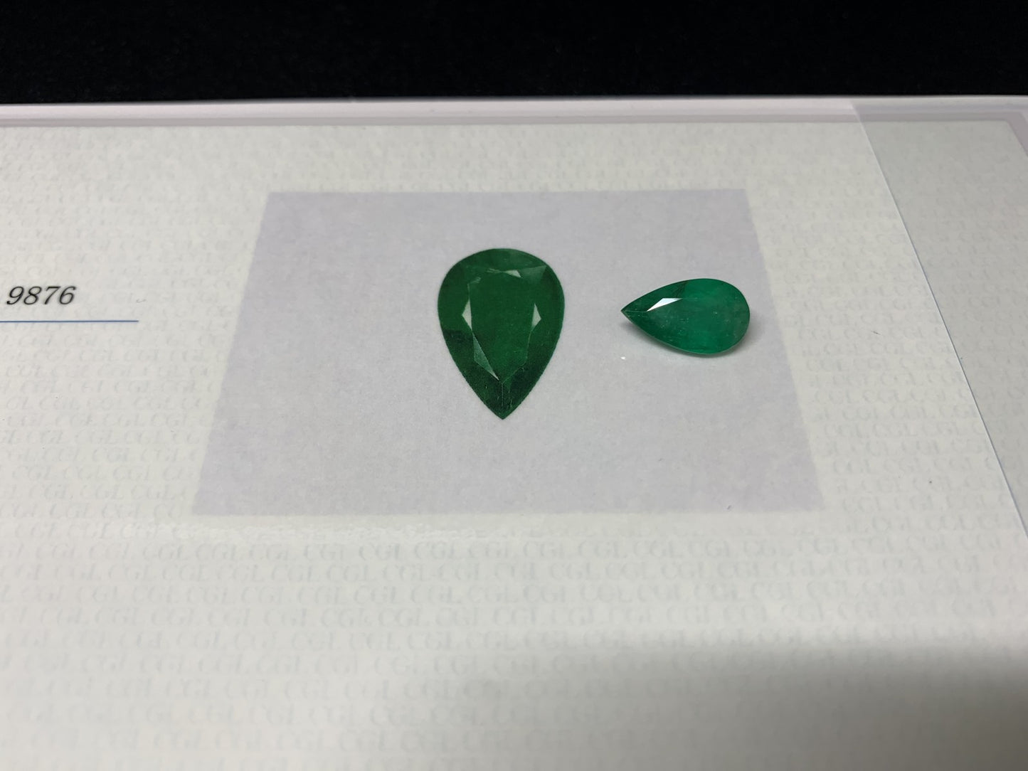 エメラルド 3.023ct 宝石ソーティング付き  13.51㎜×7.96㎜×5.24㎜ ルース（ 裸石 ） 2962Y