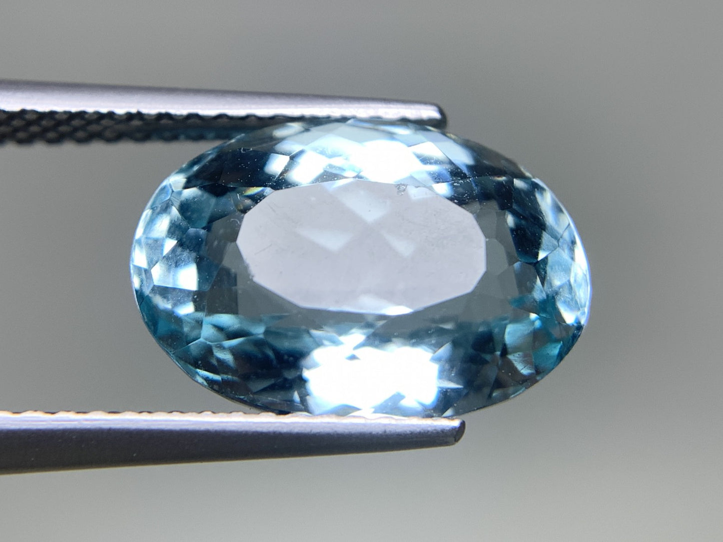 アクアマリン 天然 6.031ct 宝石ソーティング付き 13.6㎜×9.8㎜×7.4㎜ ルース（ 裸石 ） 6908Y