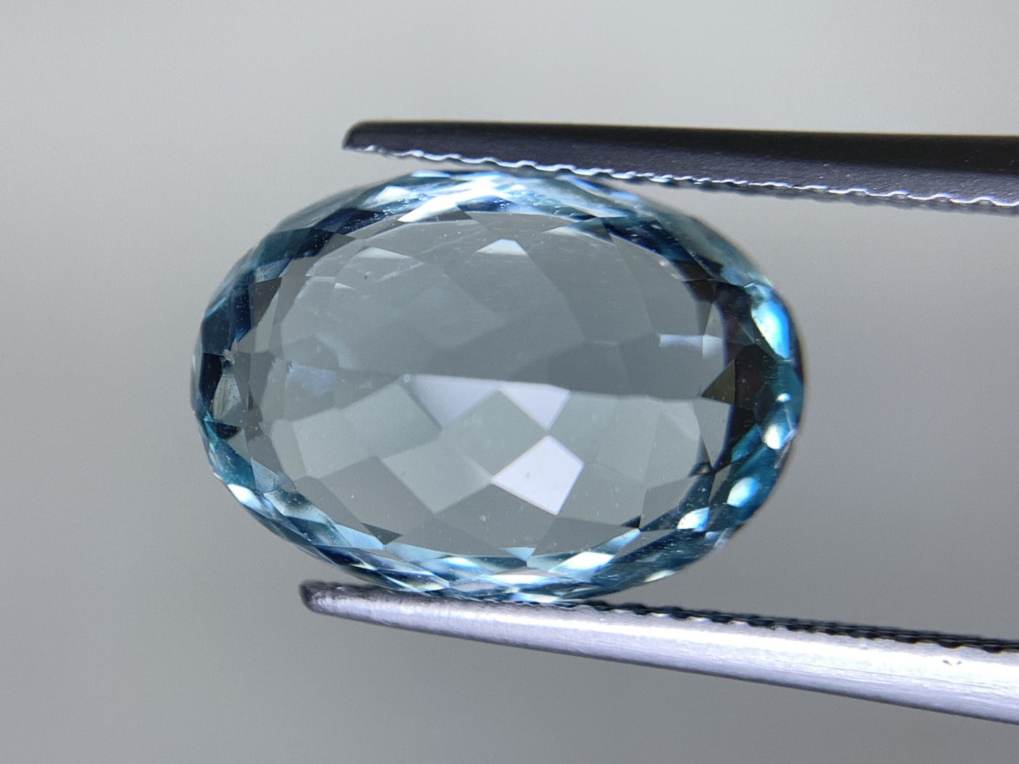 アクアマリン 天然 6.031ct 宝石ソーティング付き 13.6㎜×9.8㎜×7.4㎜ ルース（ 裸石 ） 6908Y