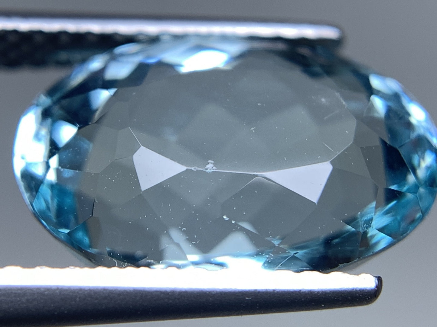 アクアマリン 天然 6.031ct 宝石ソーティング付き 13.6㎜×9.8㎜×7.4㎜ ルース（ 裸石 ） 6908Y