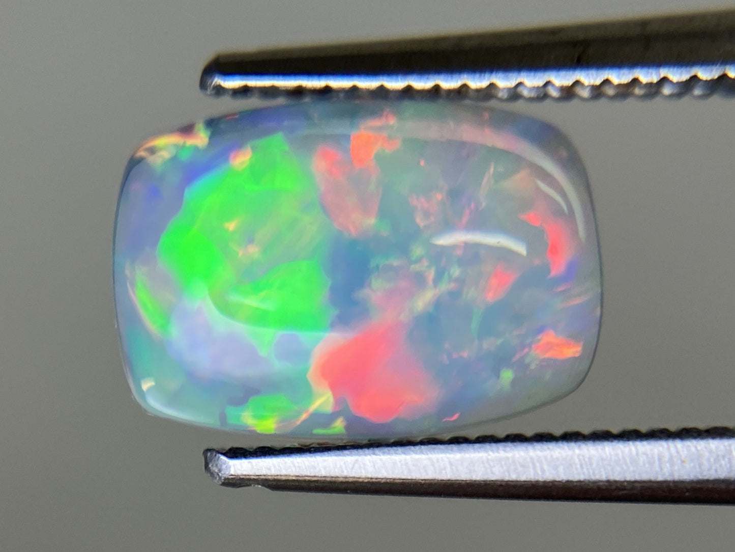 オパール 1.338ct 宝石ソーティング付き 10.8㎜×7.4㎜×2.7㎜ ルース（ 裸石 ） 4556YY