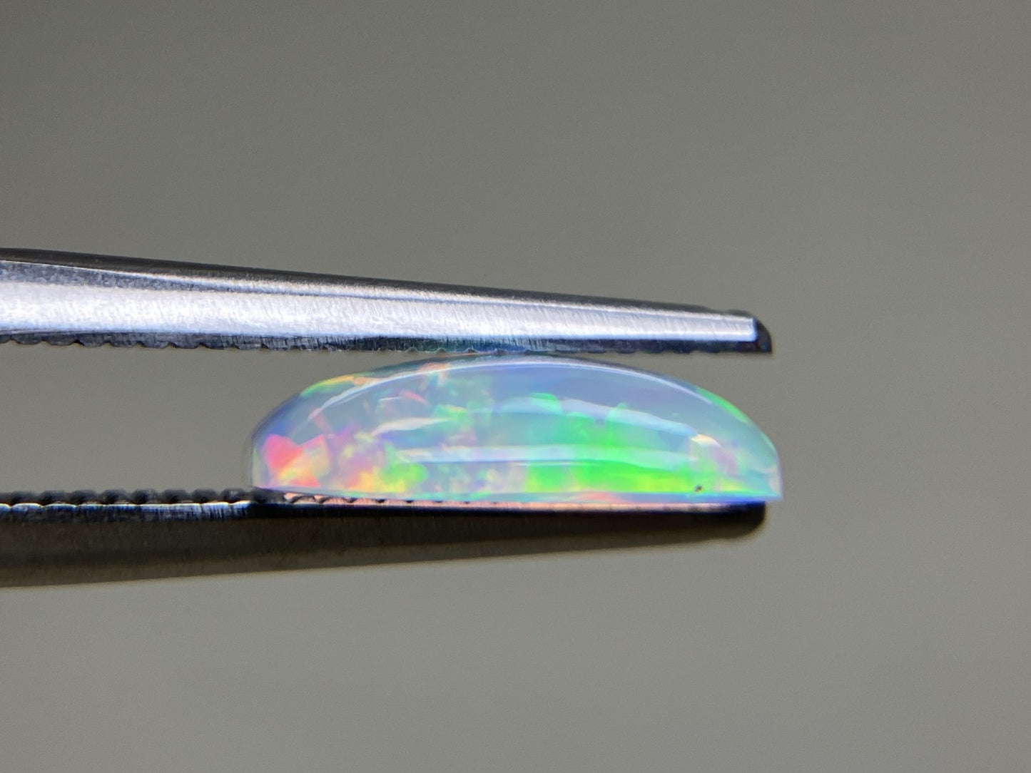 オパール 1.338ct 宝石ソーティング付き 10.8㎜×7.4㎜×2.7㎜ ルース（ 裸石 ） 4556YY