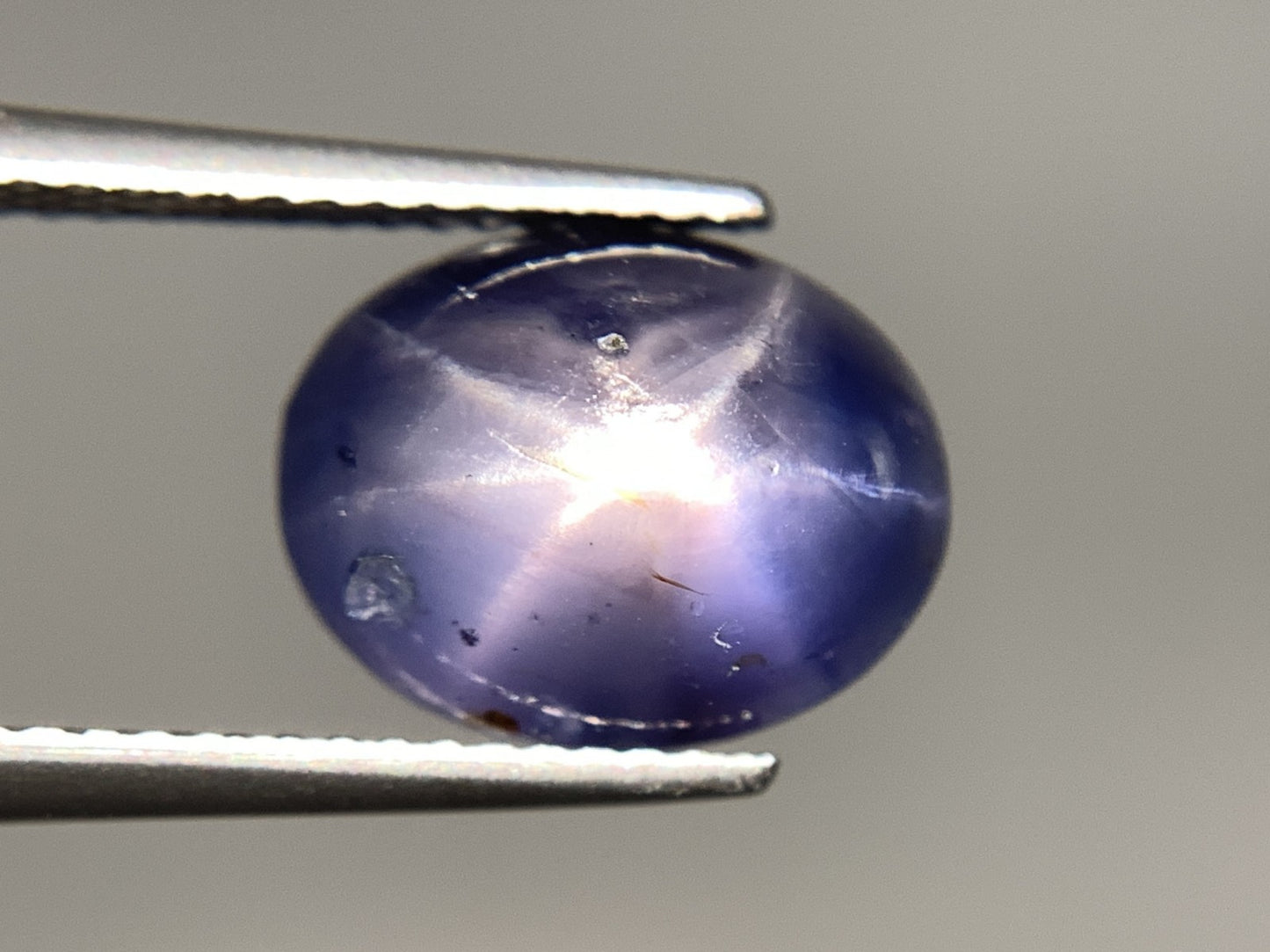 スターサファイア 天然 8.202ct 宝石ソーティング付き 11.4㎜×9.0㎜×7.2㎜ ルース（ 裸石 ） 8124Y