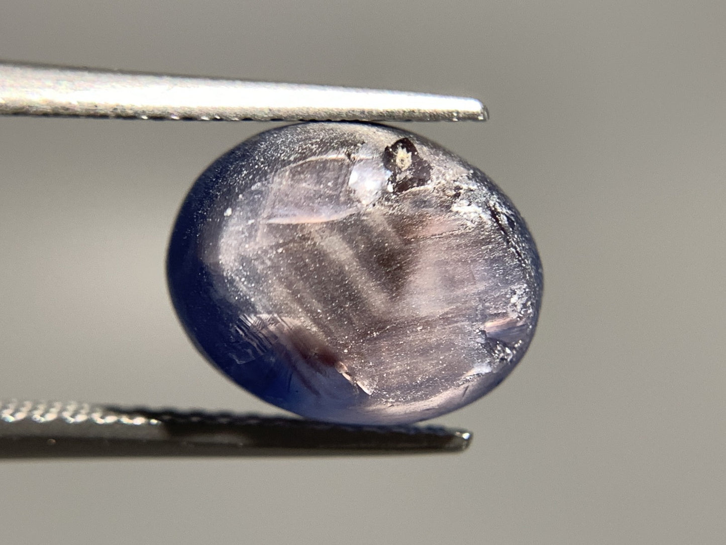 スターサファイア 天然 8.202ct 宝石ソーティング付き 11.4㎜×9.0㎜×7.2㎜ ルース（ 裸石 ） 8124Y