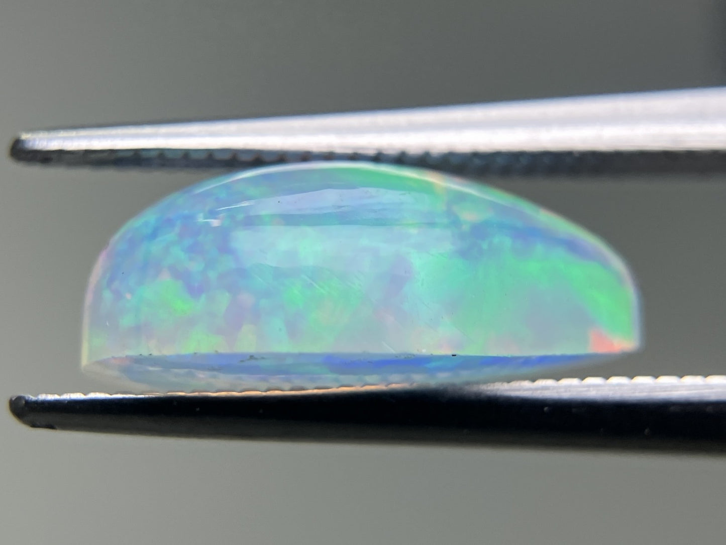 オパール 2.730ct 宝石ソーティング付き  14.0㎜×7.2㎜×5.7㎜  ルース（ 裸石 ） 3034YY