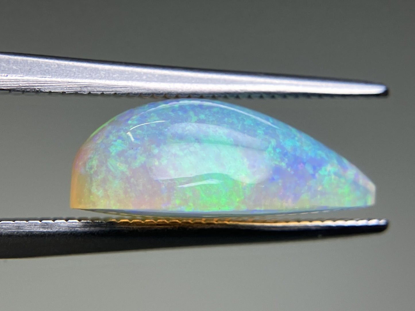 オパール 3.209ct 宝石ソーティング付き  15.1㎜×7.9㎜×5.8㎜  ルース（ 裸石 ） 3036YY