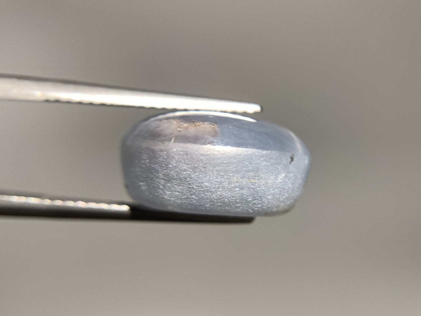 スターサファイア 天然 18.624ct 宝石ソーティング付き 15.3㎜×12.0㎜×8.1㎜ ルース（ 裸石 ） 8074Y