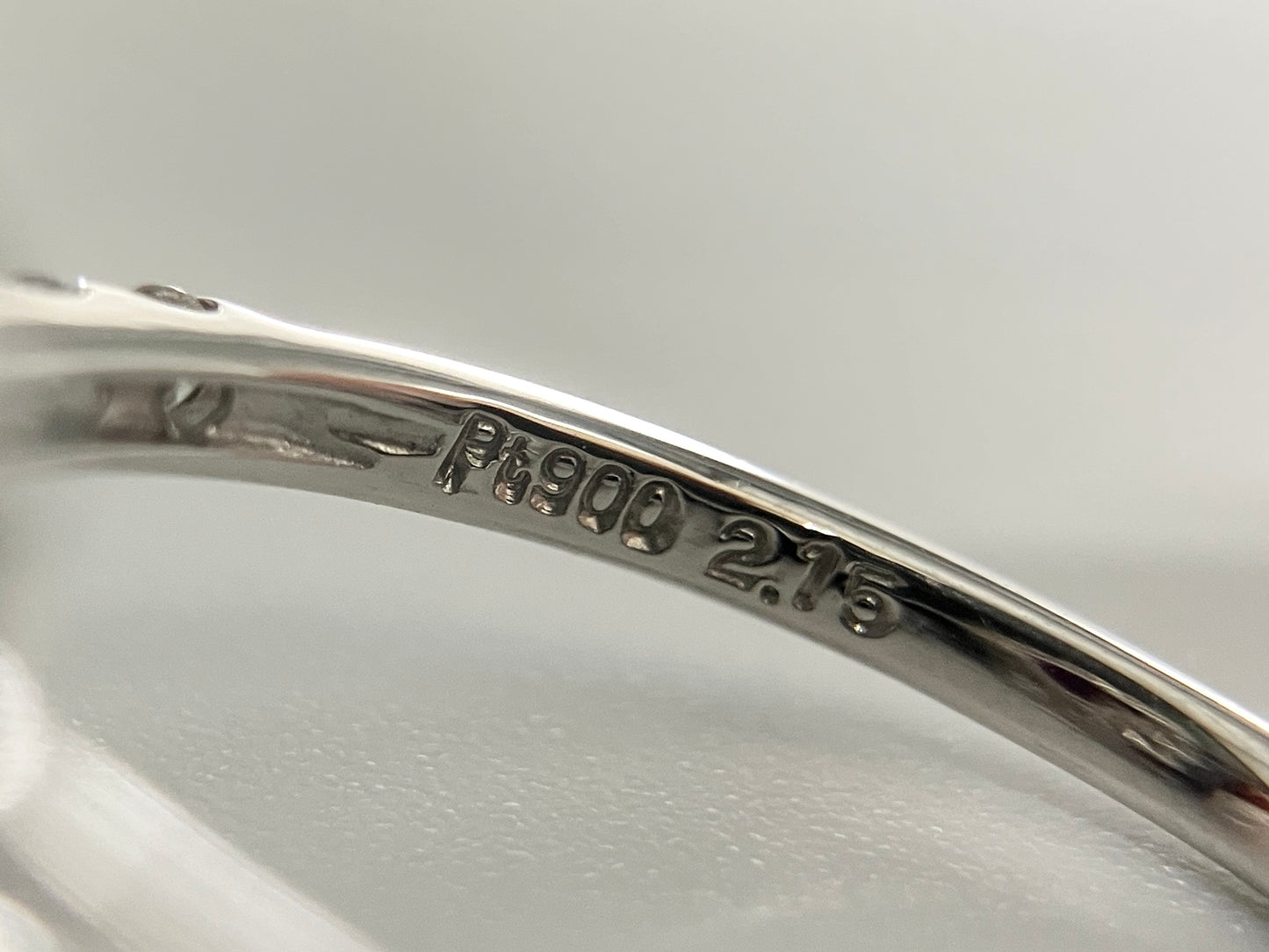 ルビー 2.15ct カシミール産 Kashmir 非加熱 No Heat GIA鑑別書 D0.68ct  PT900  4.759g 指輪 (JP11号) サイズ直し承ります。 7290S