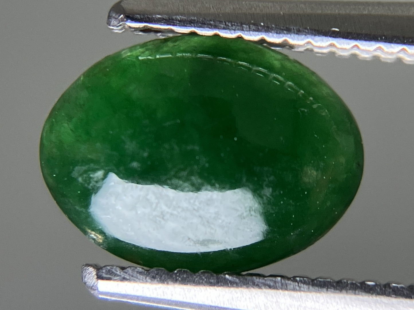 ひすい（ヒスイ 翡翠） 天然 1.198ct 宝石ソーティング付き 8.3㎜×6.2㎜×2.5㎜ ルース（ 裸石 ） 7610YY