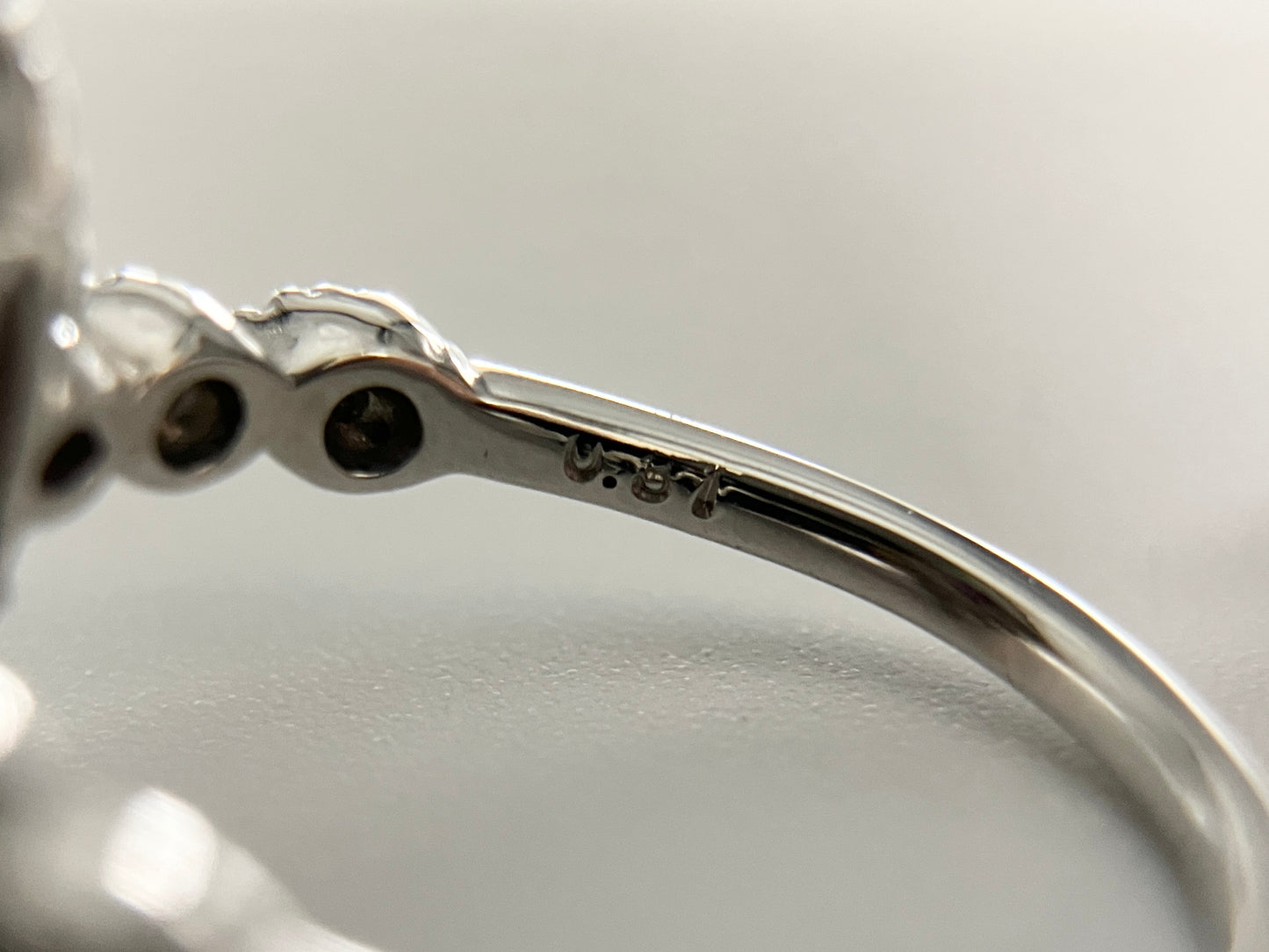 専用！　ルビー R1.72ct カシミール産 Kashmir GIA鑑別書付き リング（指輪） サイズ直し無料 D0.31ct PT900 4.5g 7289S