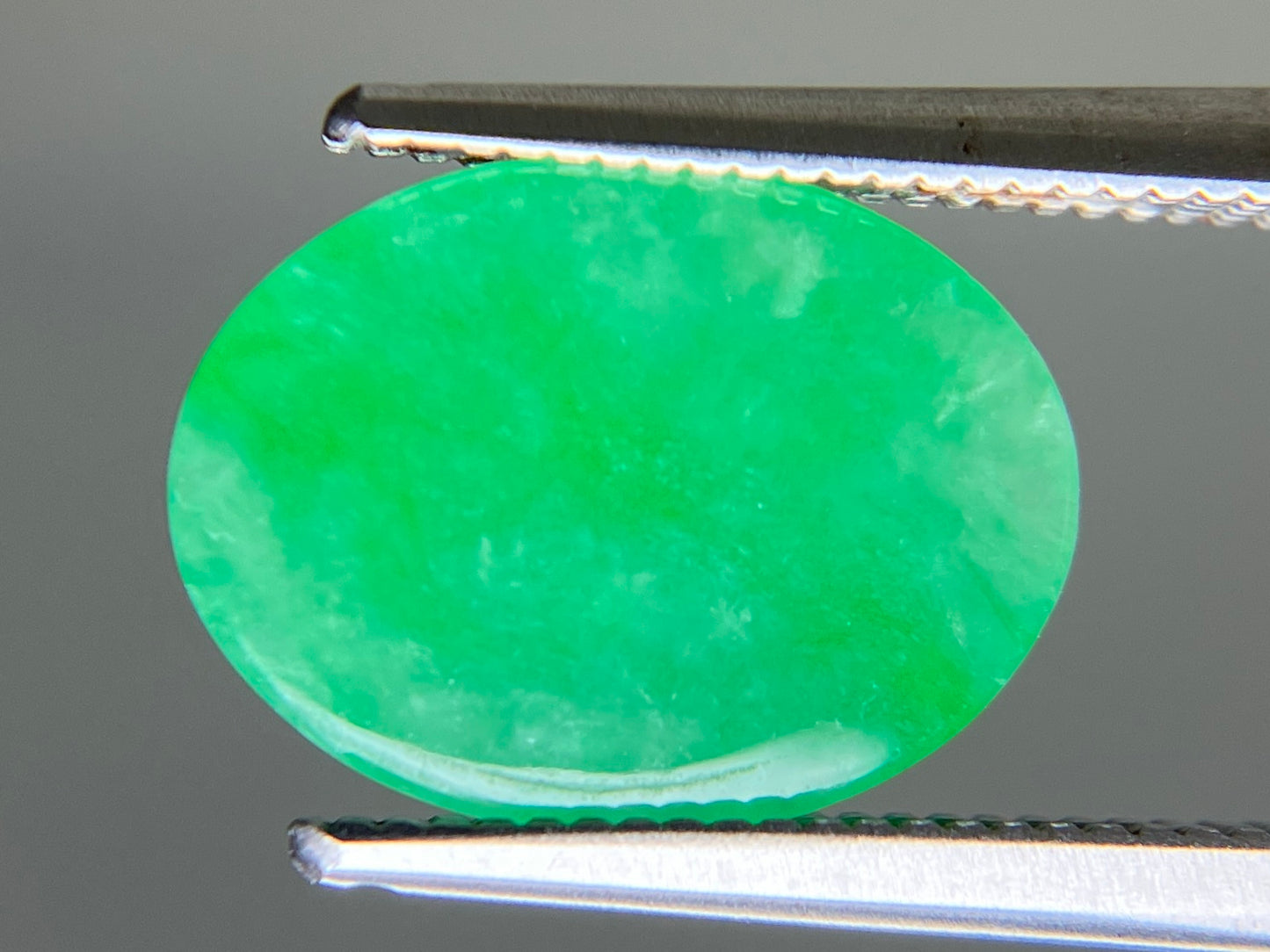 ひすい（ヒスイ 翡翠） 天然 3.131ct 宝石ソーティング付き 11.7㎜×8.8㎜×3.2㎜ ルース（ 裸石 ） 7615YY