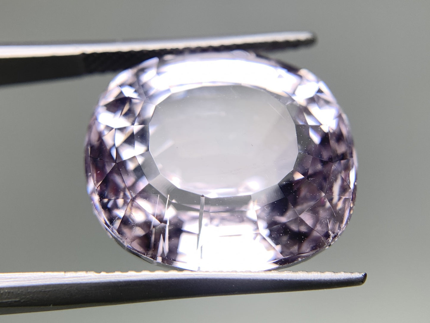 クンツァイト 天然 29.153ct 宝石ソーティング付き 18.3㎜×17.1㎜×12.4㎜ ルース（ 裸石 ） 6966Y