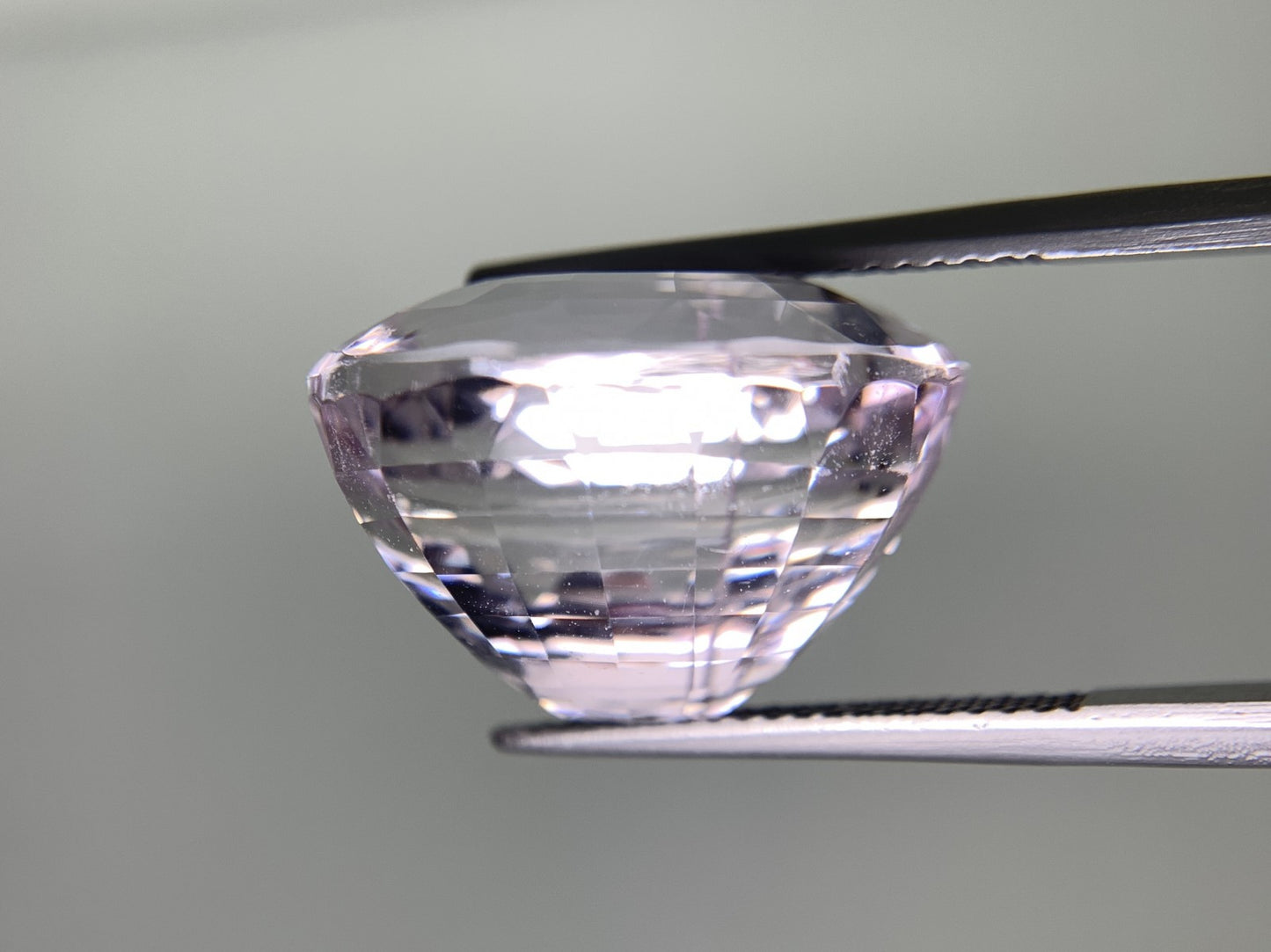 クンツァイト 天然 29.153ct 宝石ソーティング付き 18.3㎜×17.1㎜×12.4㎜ ルース（ 裸石 ） 6966Y