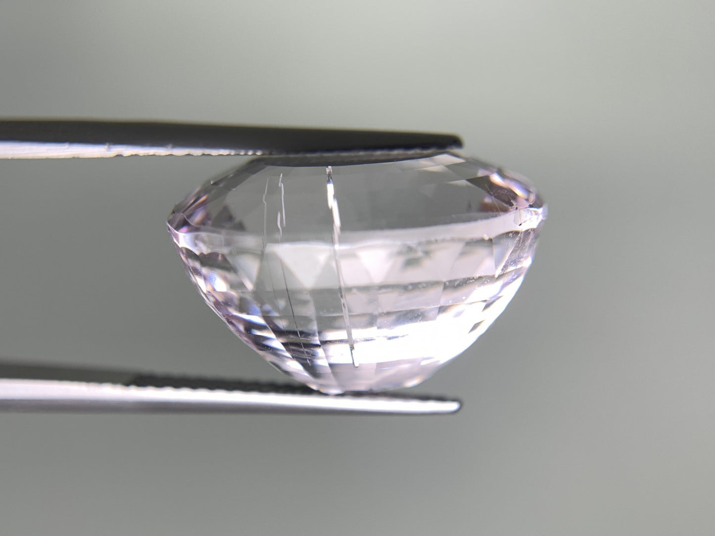 クンツァイト 天然 29.153ct 宝石ソーティング付き 18.3㎜×17.1㎜×12.4㎜ ルース（ 裸石 ） 6966Y