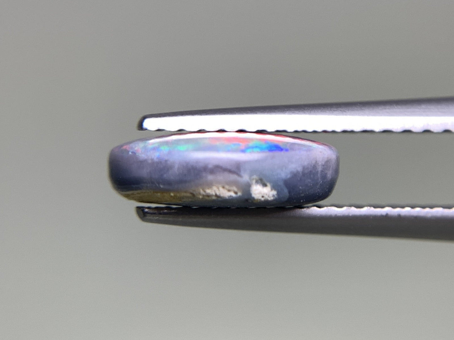 ブラックオパール 1.692ct 宝石ソーティング付き  10.1㎜×7.7㎜×3.2㎜  ルース（ 裸石 ） 3048Y