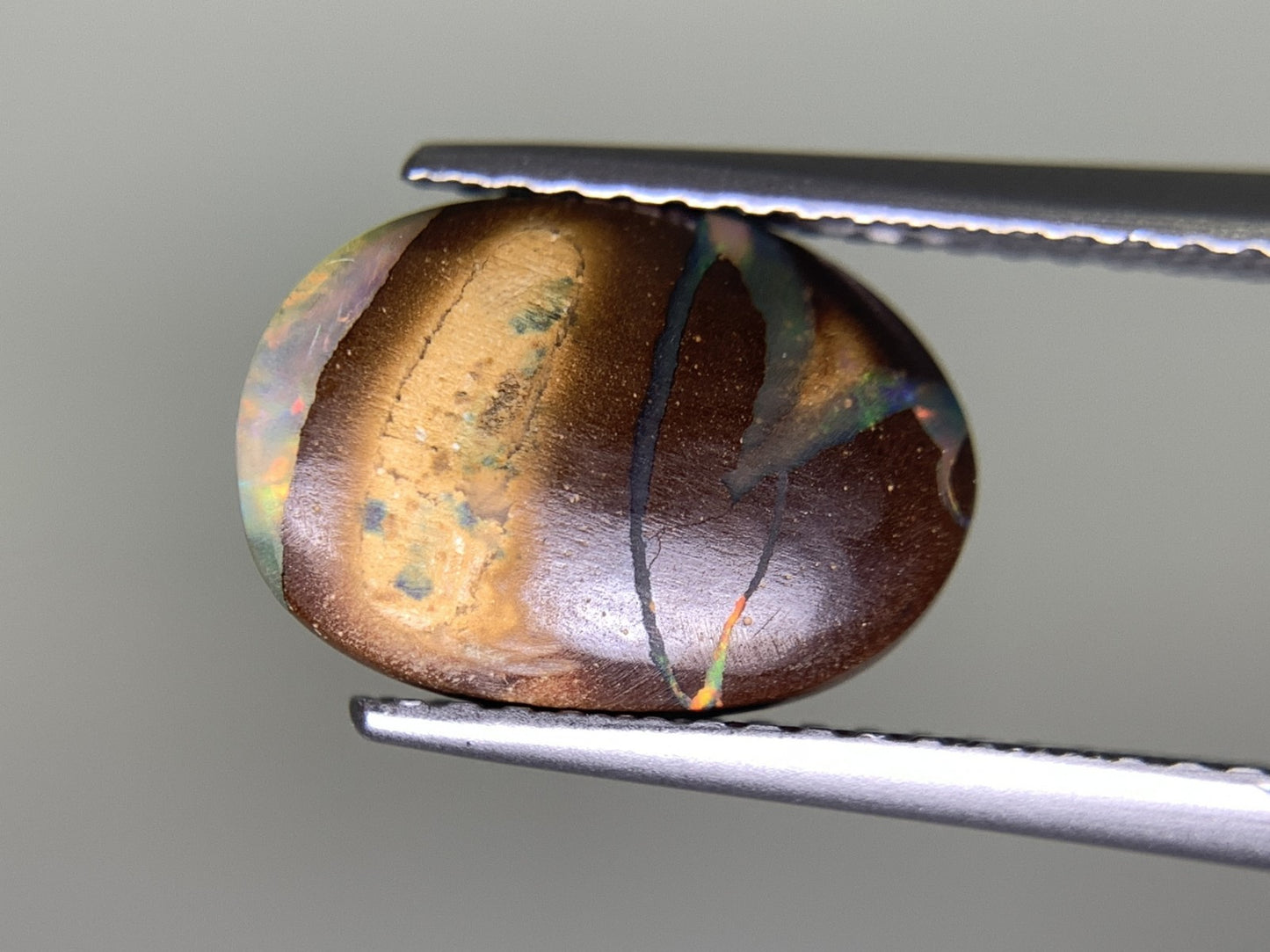 ボルダーオパール 2.527ct 宝石ソーティング付き  11.6㎜×8.3㎜×3.4㎜  ルース（ 裸石 ） 2431Y