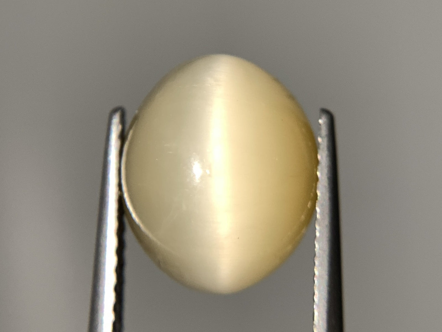 クォーツキャッツアイ 天然 5.447ct 宝石ソーティング付き 11.5㎜×9.6㎜×7.7㎜ ルース（ 裸石 ） 8133Y