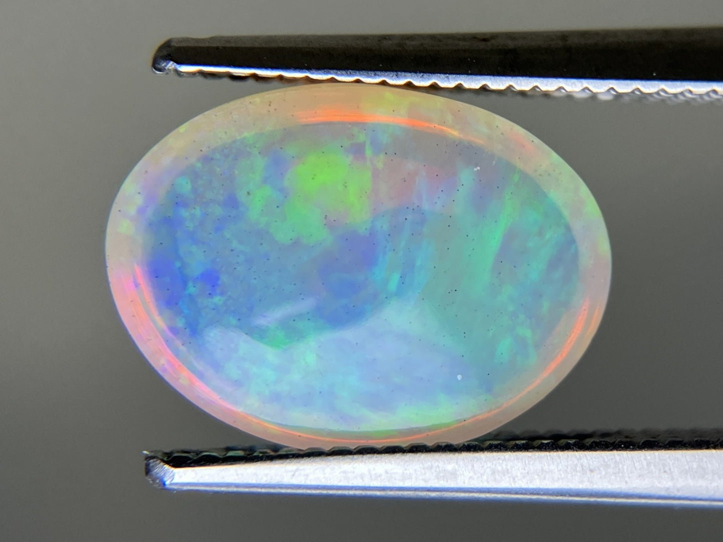 オパール 2.356ct 宝石ソーティング付き 11.8㎜×8.6㎜×5.2㎜ ルース（ 裸石 ） 4433YY