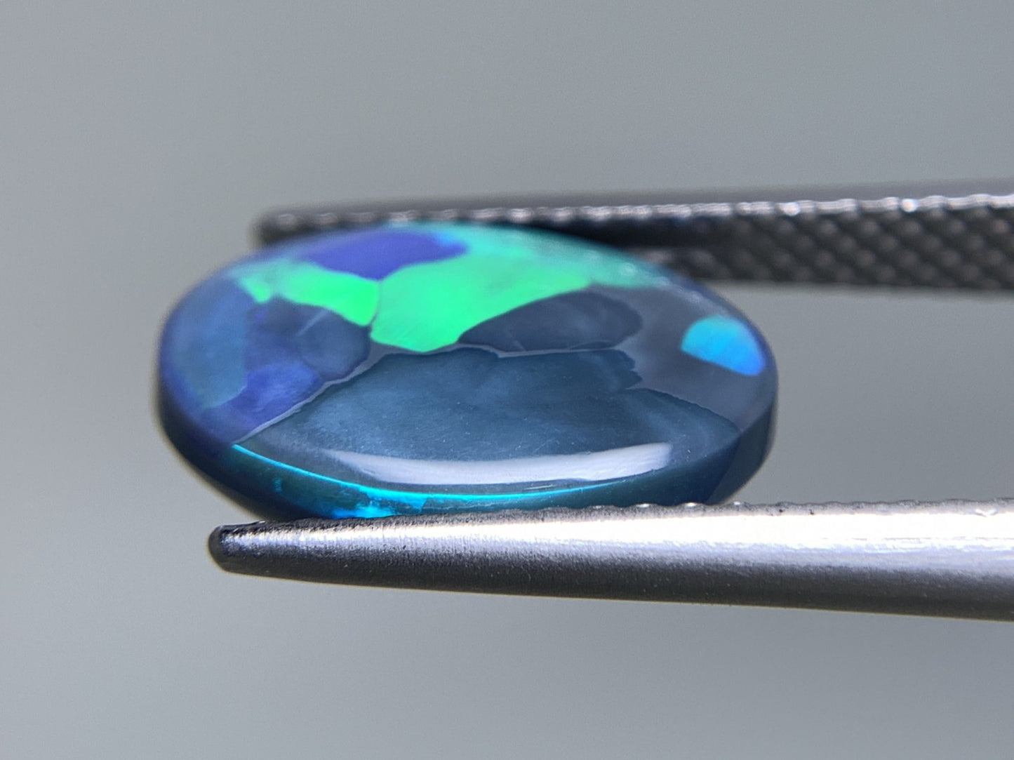 ブラックオパール 天然 3.043ct カン有り 中央宝石ソーティング付き 12.5㎜×8.7㎜×4.3㎜ ルース（ 裸石 ） 6871Y