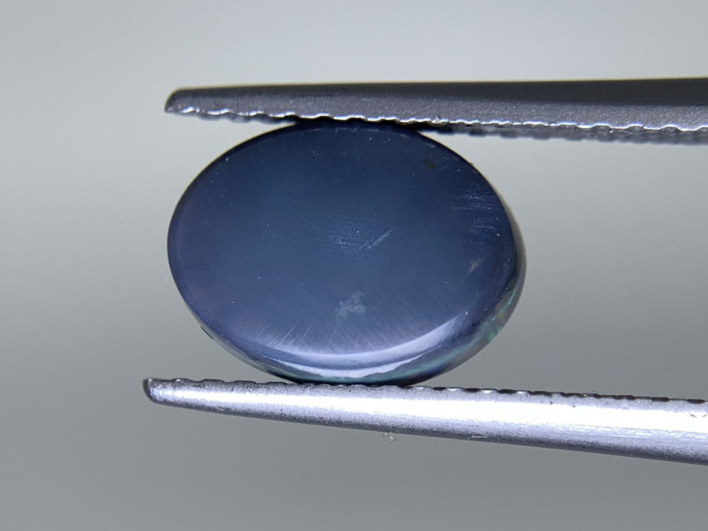 ブラックオパール 1.703ct 中央宝石ソーティング付き 9.4㎜×7.0㎜×3.7㎜ 天然 ルース（ 裸石 ） 4353Y