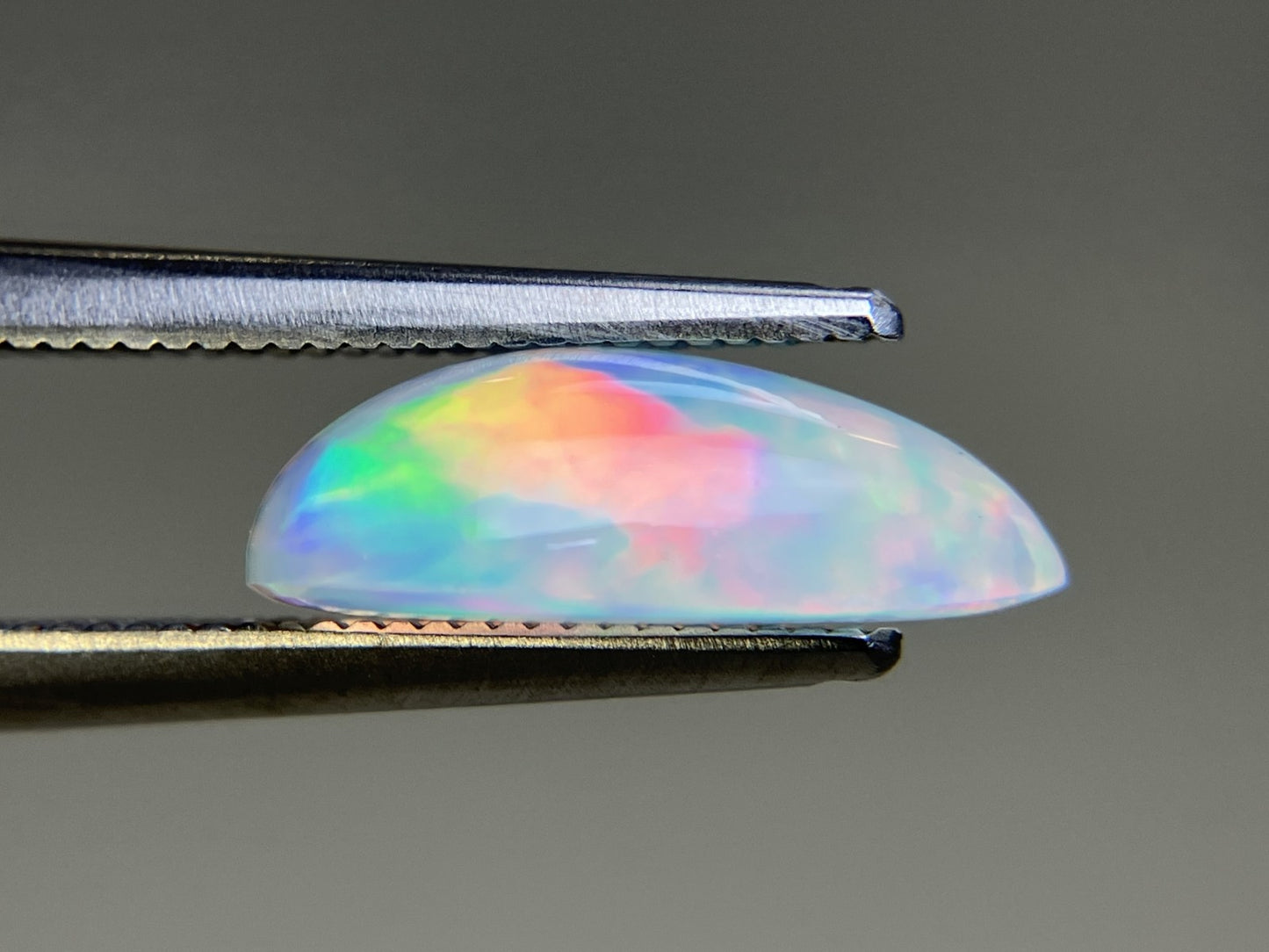 オパール 2.093ct 宝石ソーティング付き 13.0㎜×7.9㎜×4.4㎜ ルース（ 裸石 ） 4552YY