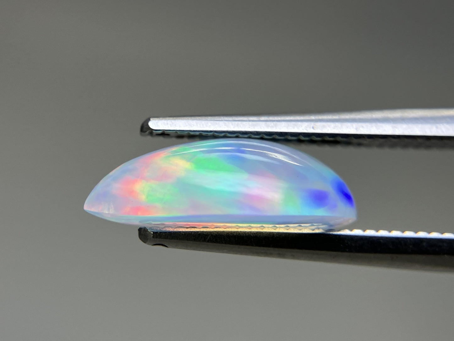 オパール 2.093ct 宝石ソーティング付き 13.0㎜×7.9㎜×4.4㎜ ルース（ 裸石 ） 4552YY