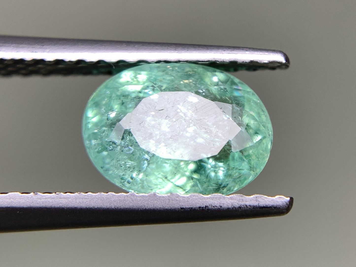 パライバトルマリン  1.30ct  GIA宝石鑑別書付き  7.97㎜×6.13㎜×3.94㎜  ルース（ 裸石 ）   2265Y