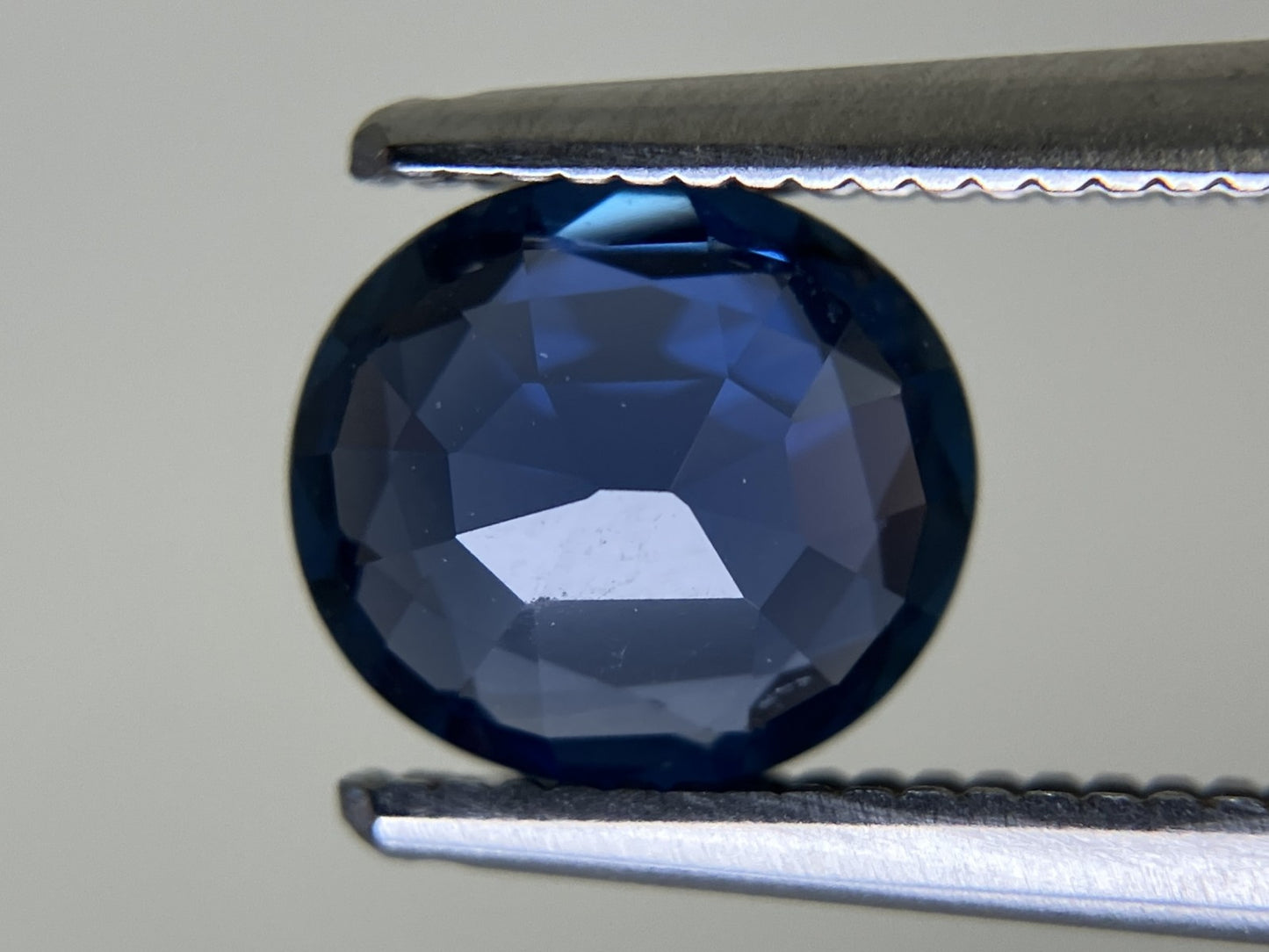 サファイア 1.227ct  宝石ソーティング付き  7.2㎜×6.4㎜×2.7㎜  天然 ルース（ 裸石 ） 4657YY