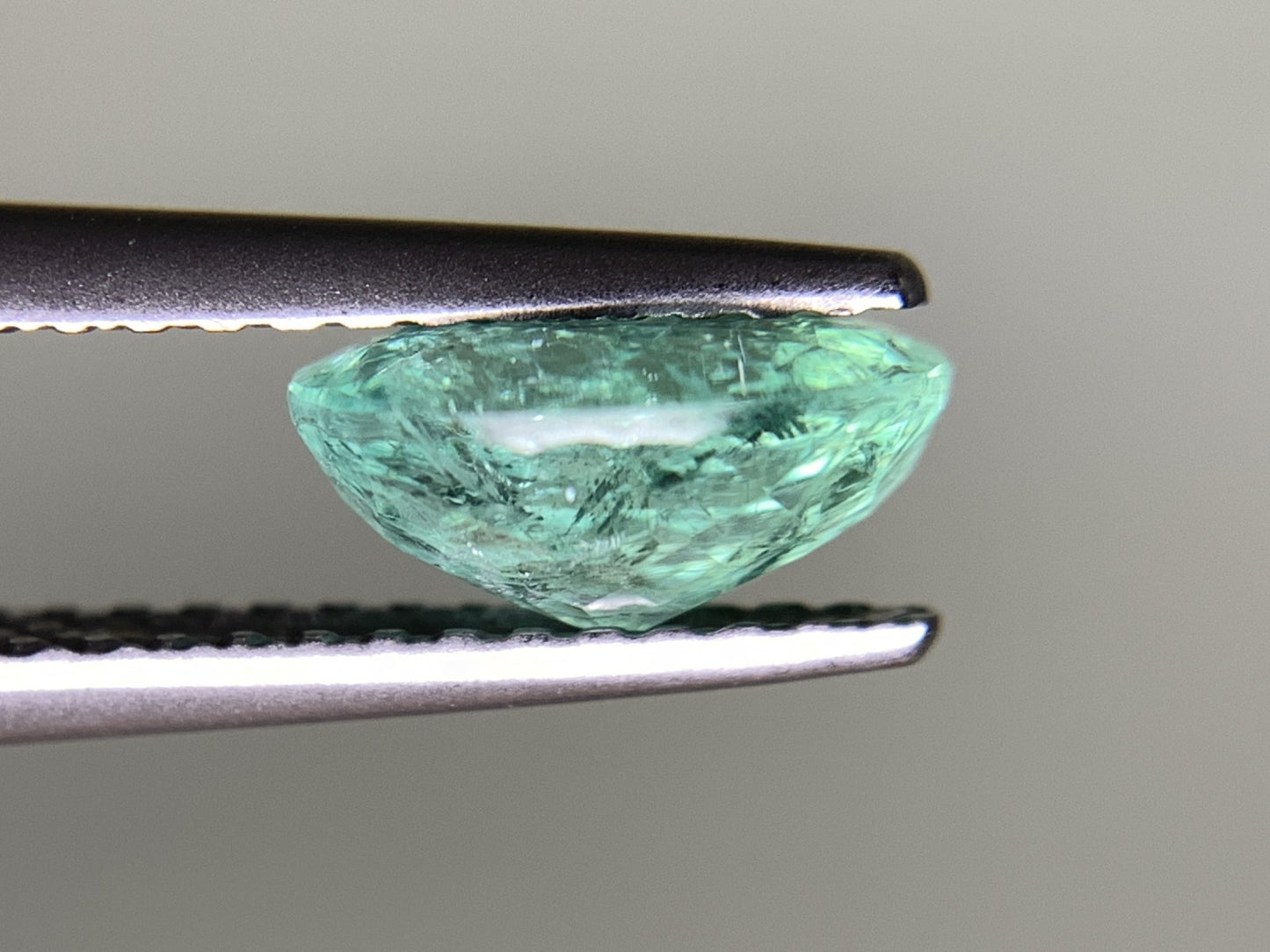 パライバトルマリン  1.30ct  GIA宝石鑑別書付き  7.97㎜×6.13㎜×3.94㎜  ルース（ 裸石 ）   2265Y