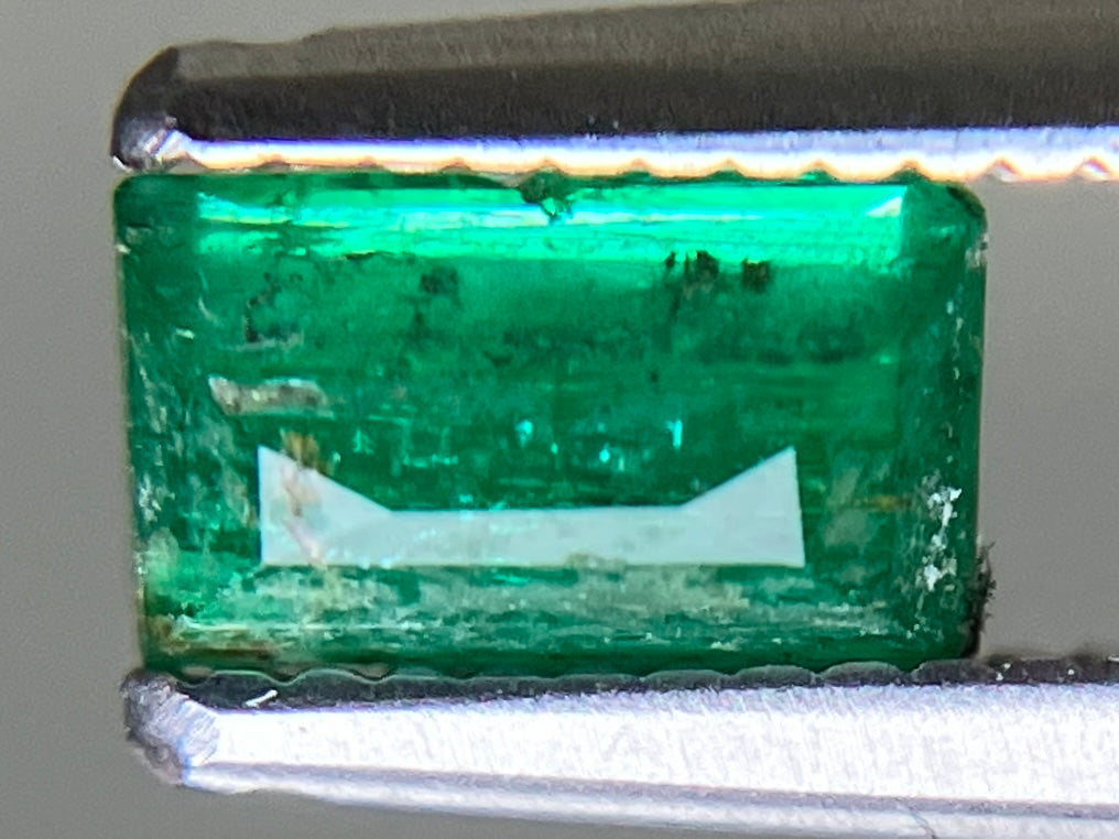 エメラルド 天然 0.444ct 宝石ソーティング付き 5.8㎜×3.3㎜×2.3㎜ ルース（ 裸石 ） 7744YY